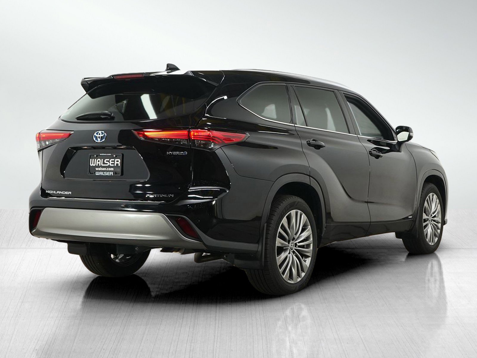 Used 2022 Toyota Highlander Platinum AWD/4WD image 5