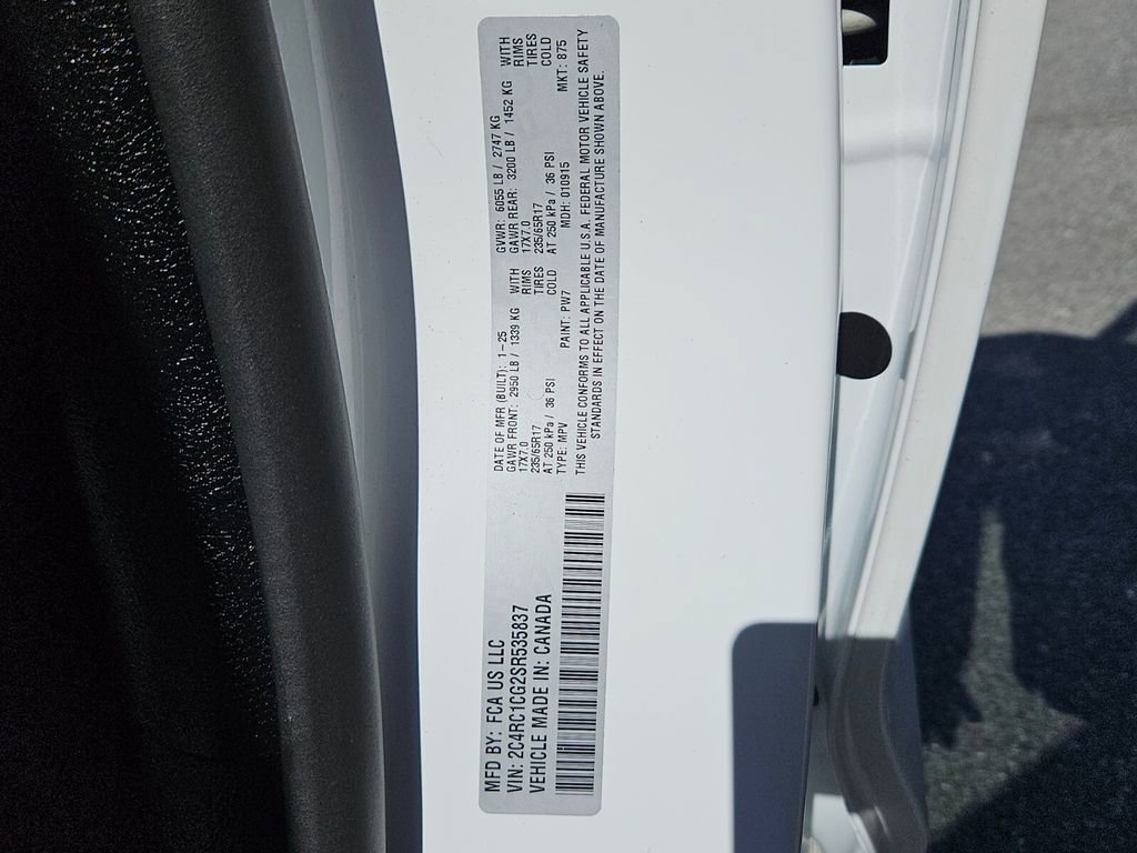 Used 2025 Chrysler Voyager LX FWD image 16