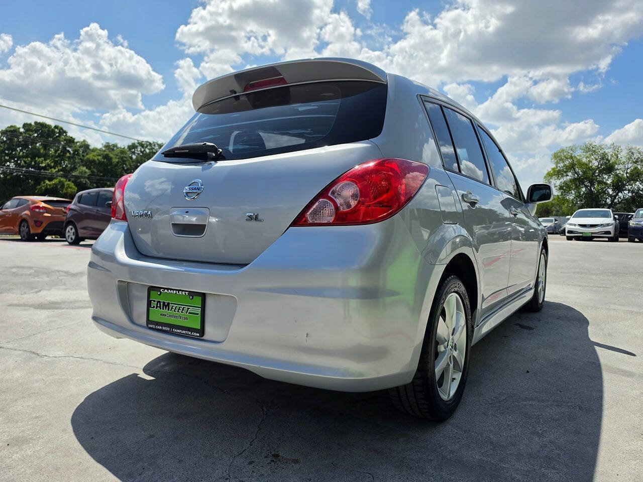Used 2012 Nissan Versa Hatchback w/ SL Navigation Pkg FWD image 11