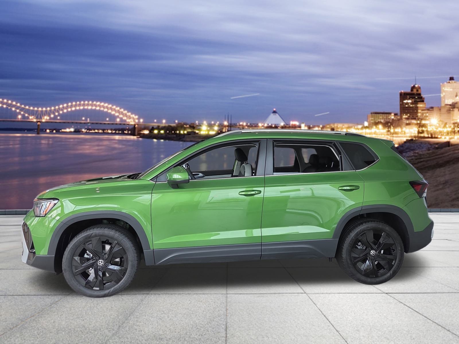 New 2026 Volkswagen Taos SE image 2