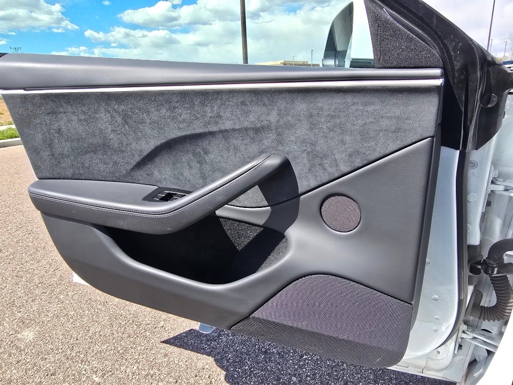 Used 2024 Tesla Model 3 Long Range image 17