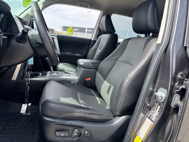Used 2019 Toyota 4Runner SR5 Premium RWD image 17