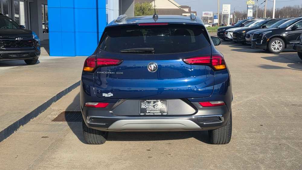 Used 2023 Buick Encore GX Essence w/ Experience Buick Package image 4