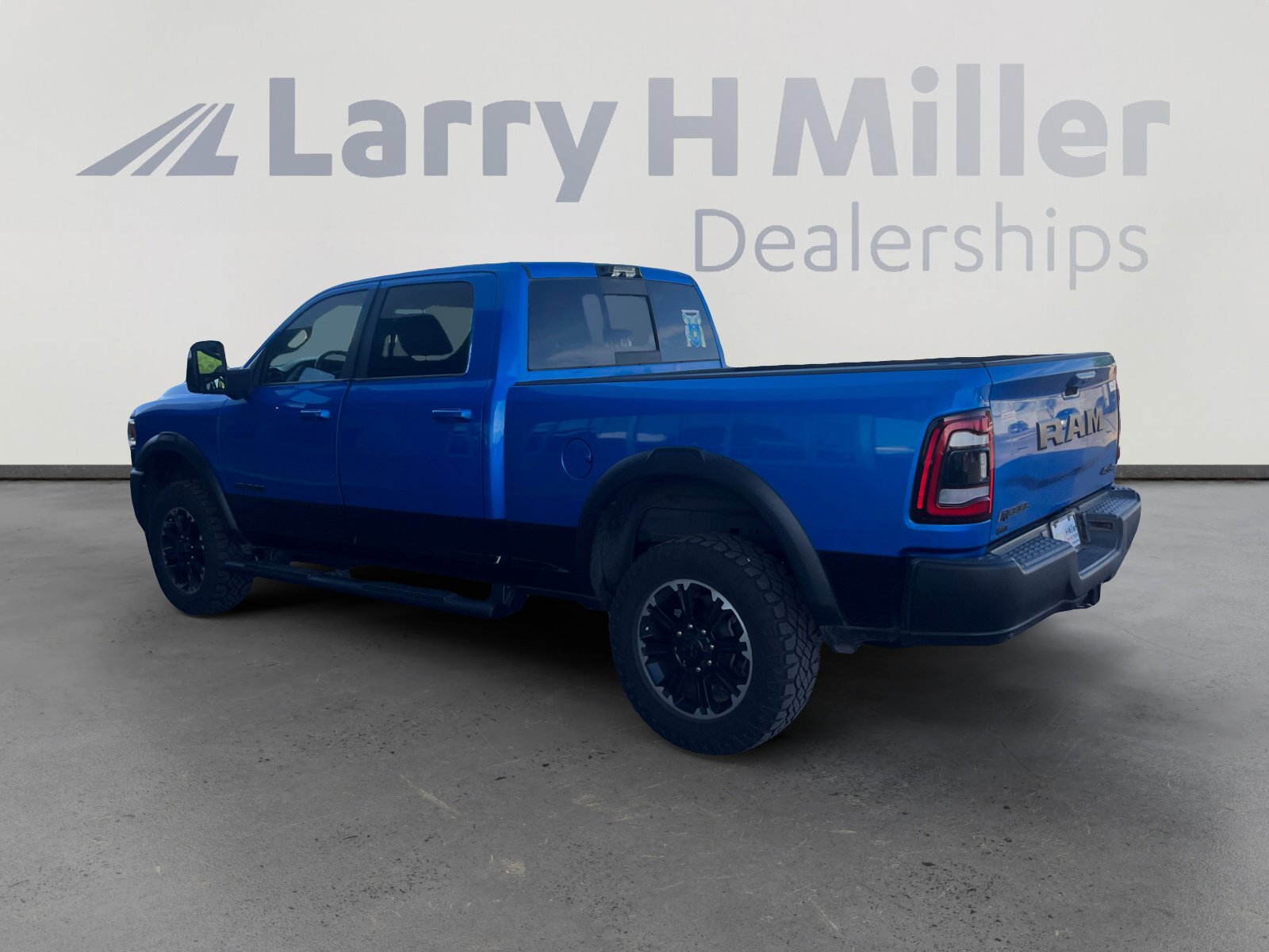 Used 2024 RAM 2500 Rebel w/ Towing Technology Group image 3