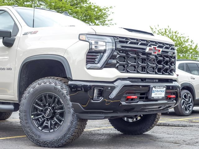 New 2026 Chevrolet Silverado 2500 ZR2 AWD/4WD image 3