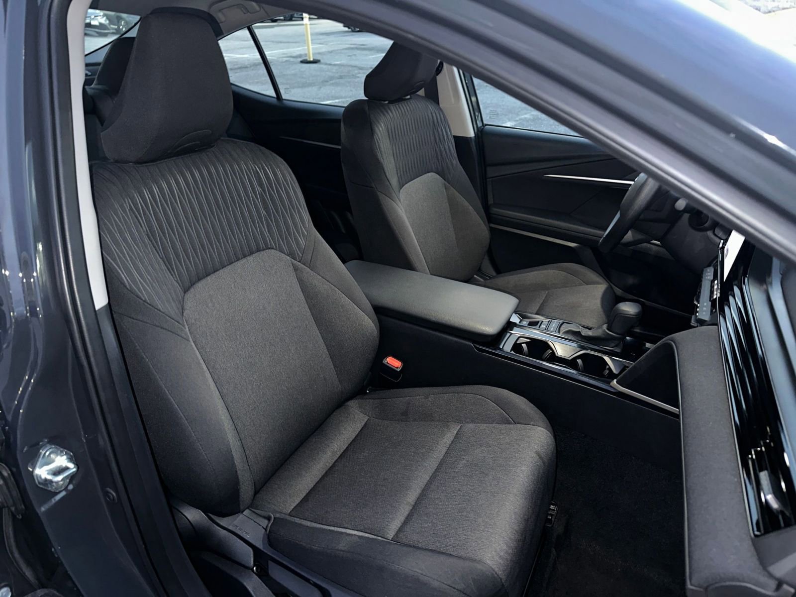 Used 2025 Toyota Camry LE image 35