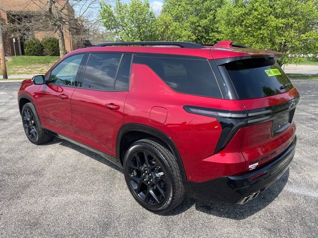 Used 2024 Chevrolet Traverse RS w/ LPO, Floor Liner Package image 7