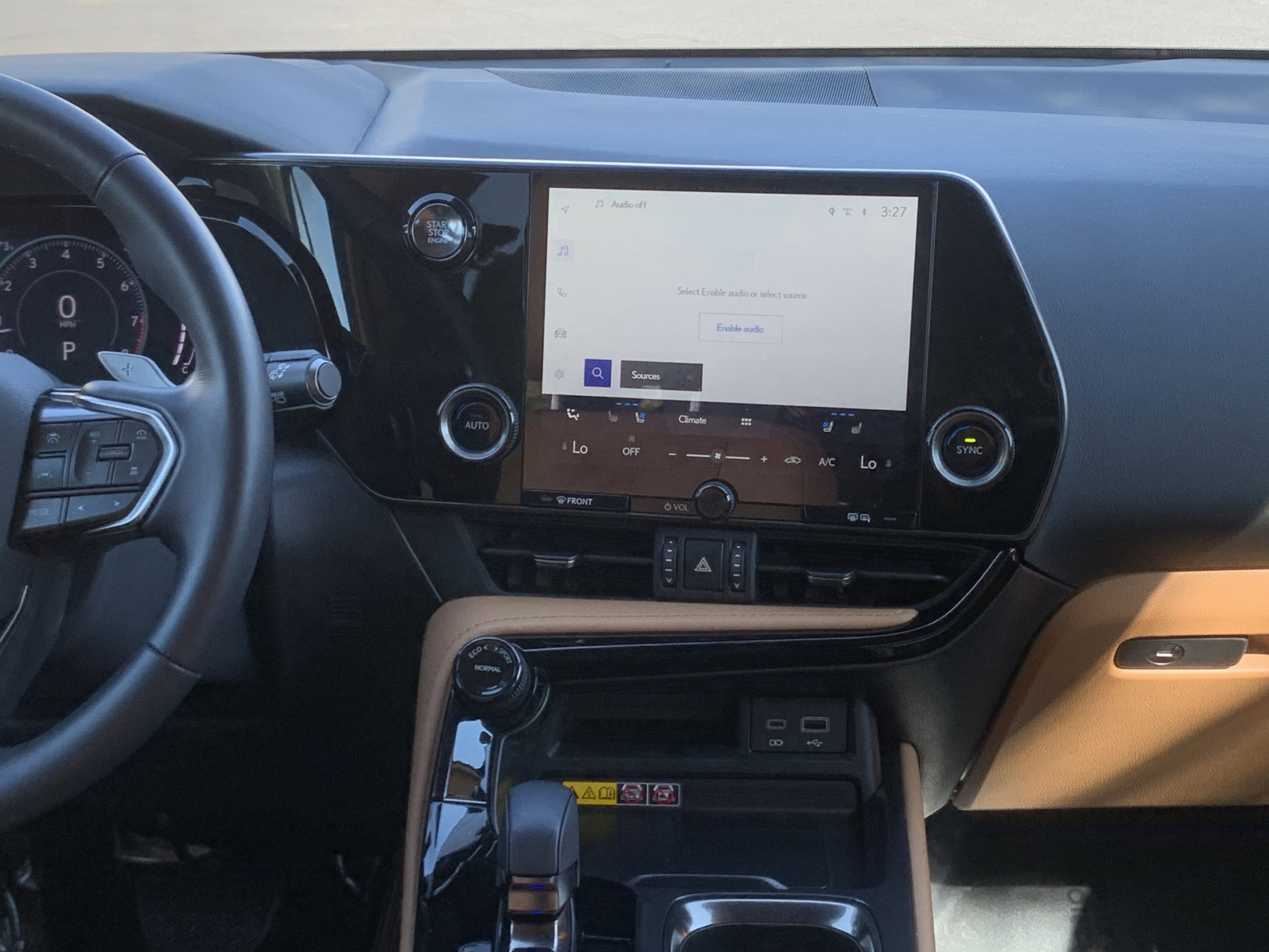 Used 2025 Lexus NX 250 FWD w/ Towing Package (2000 Lbs) image 31