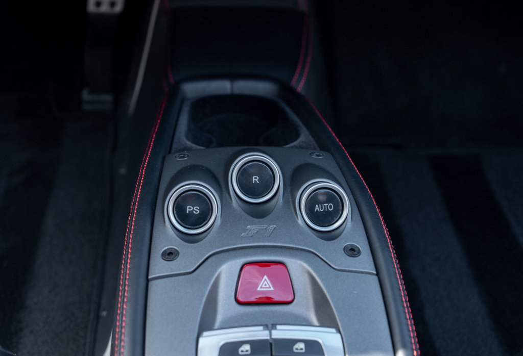 Used 2013 Ferrari 458 Spider RWD image 29