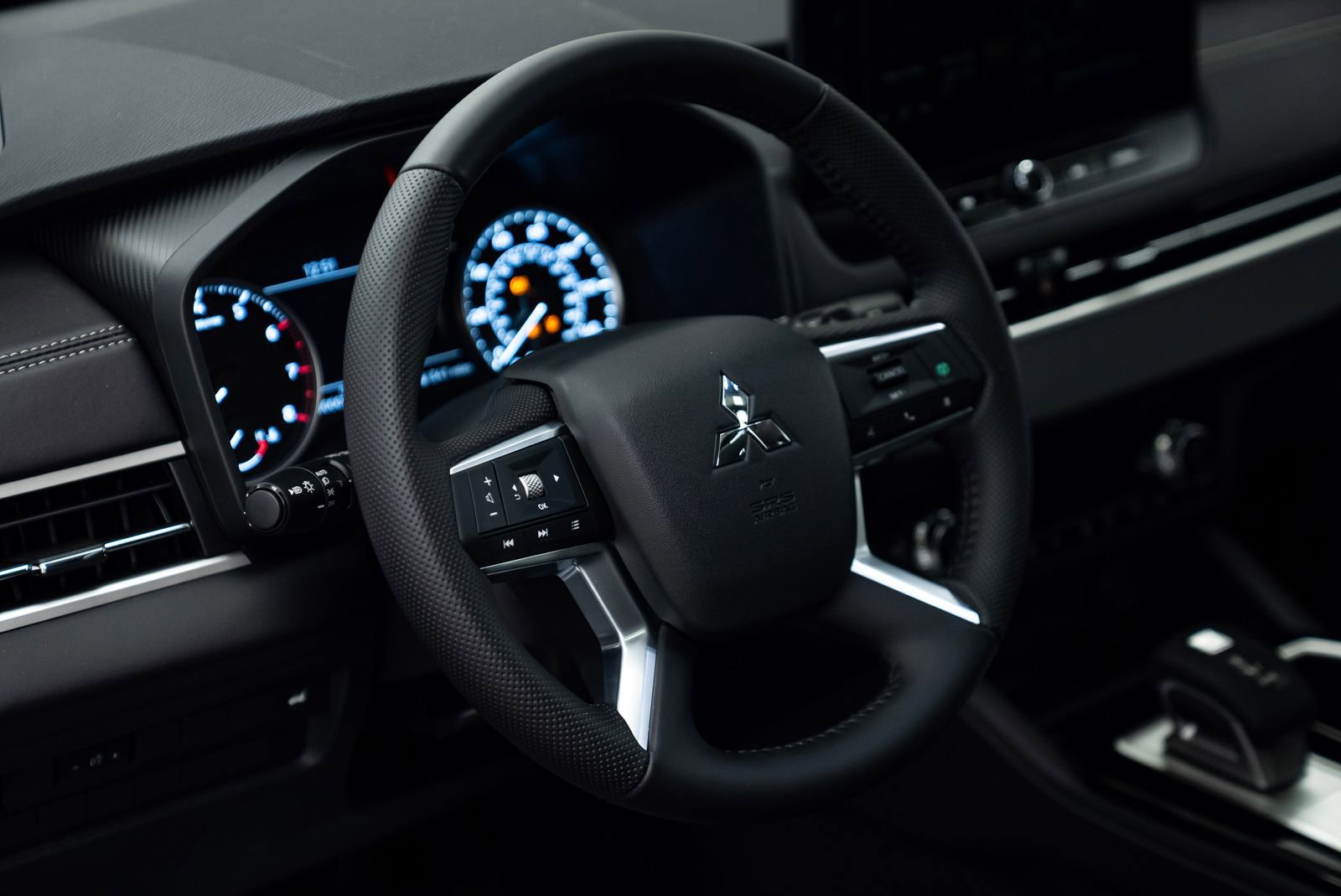 New 2026 Mitsubishi Outlander Trail Edition image 12