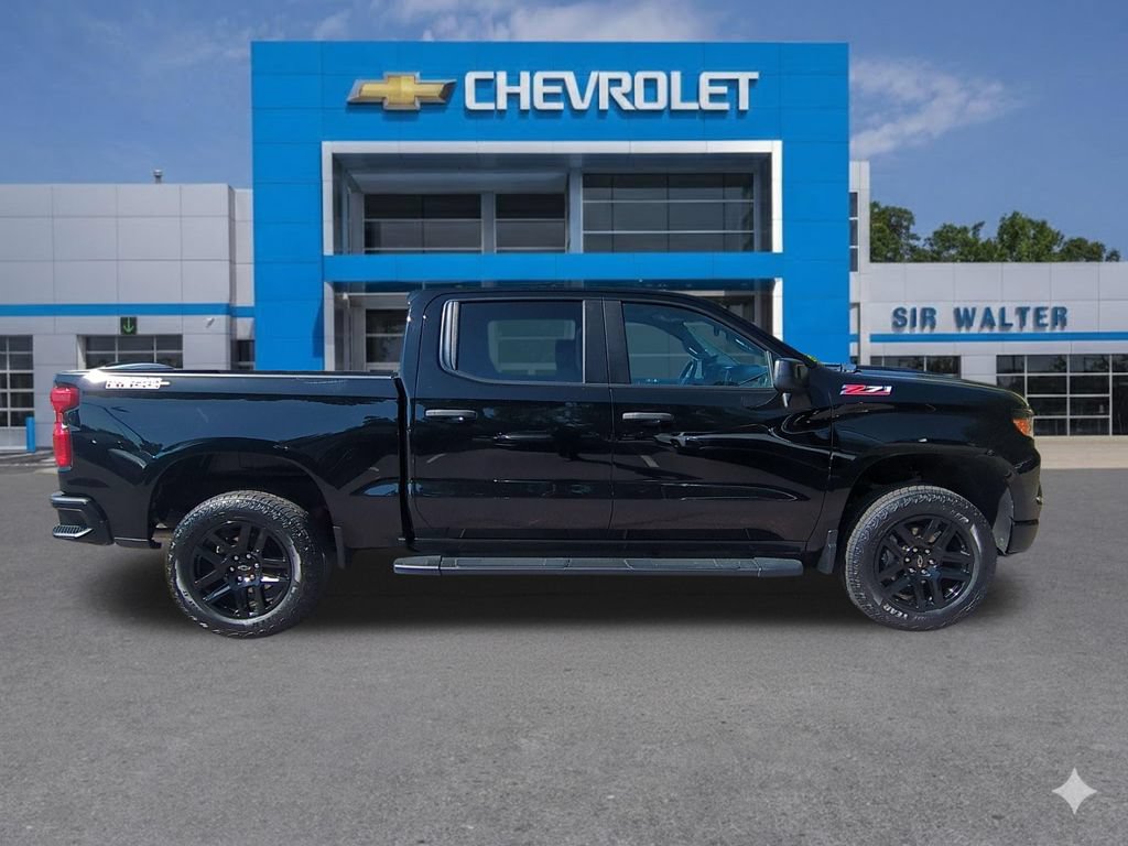Used 2024 Chevrolet Silverado 1500 Custom Trail Boss AWD/4WD image 7