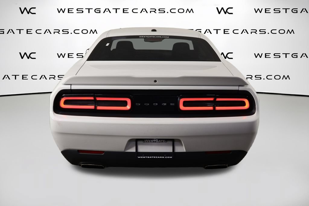 Used 2021 Dodge Challenger SXT RWD image 4