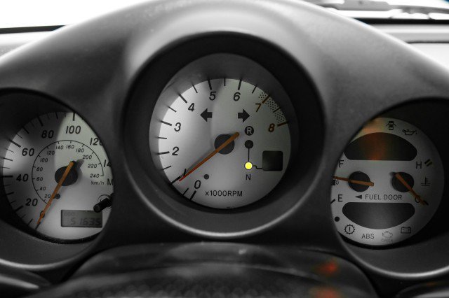 Used 2002 Toyota MR2 AUTOMATIC LEATHER SEATS CRUISE image 16