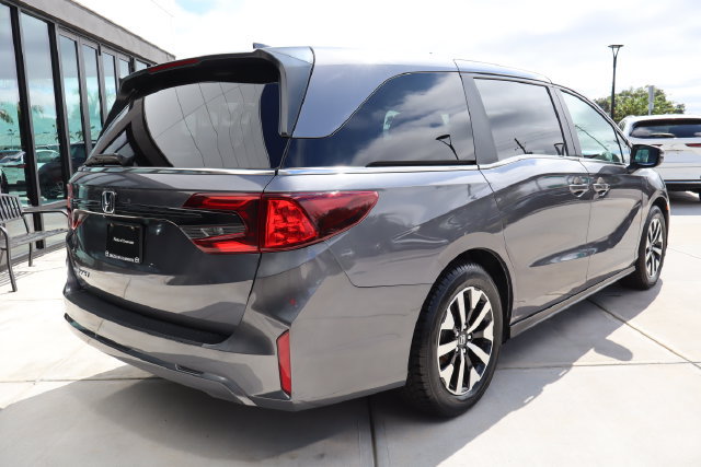 Used 2025 Honda Odyssey EX-L image 3