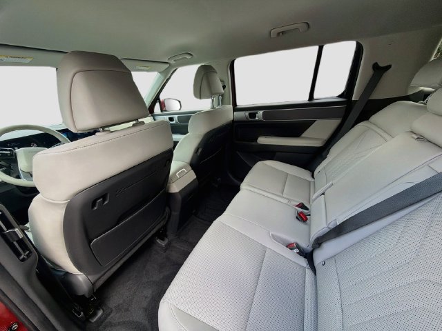 Certified 2026 Hyundai Santa Fe SEL FWD image 24