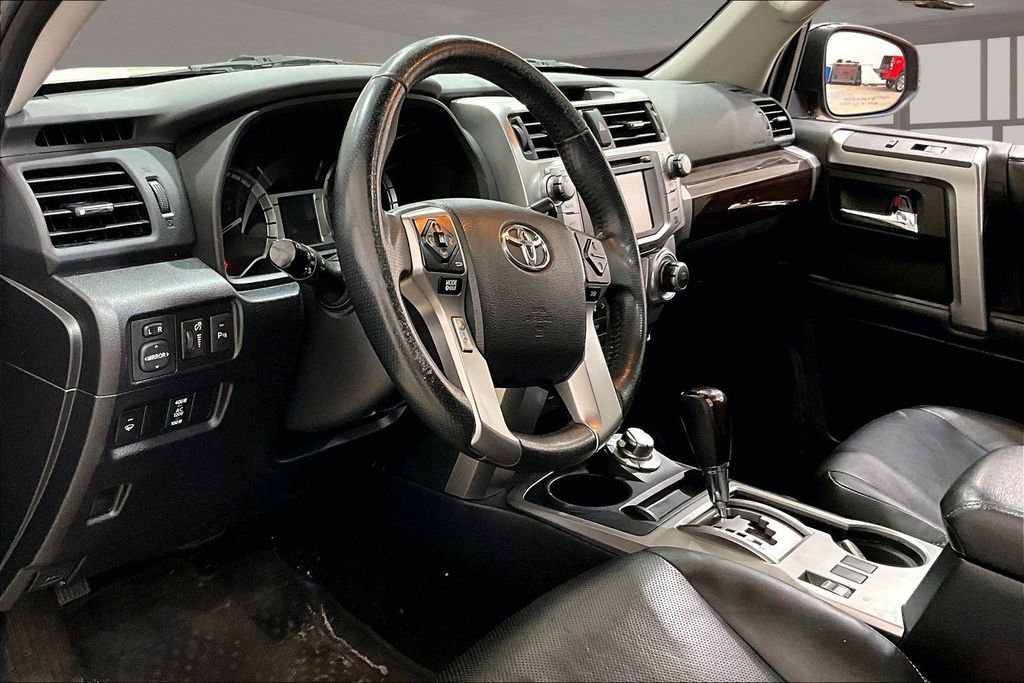 Used 2015 Toyota 4Runner Limited AWD/4WD image 13