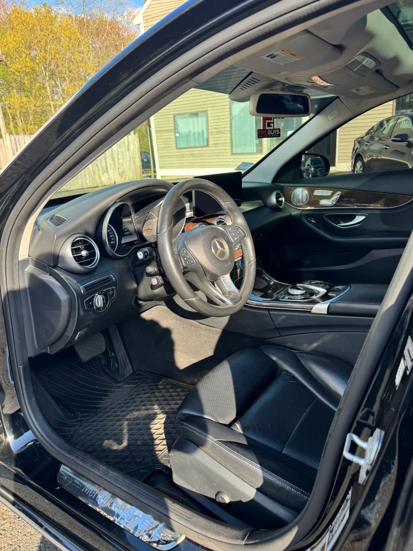 Used 2015 Mercedes-Benz C 300 4MATIC Sedan image 24