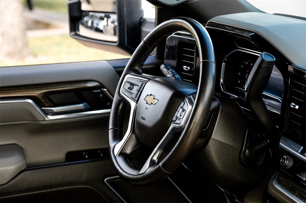 Used 2022 Chevrolet Silverado 1500 LT w/ Max Trailering Package image 11
