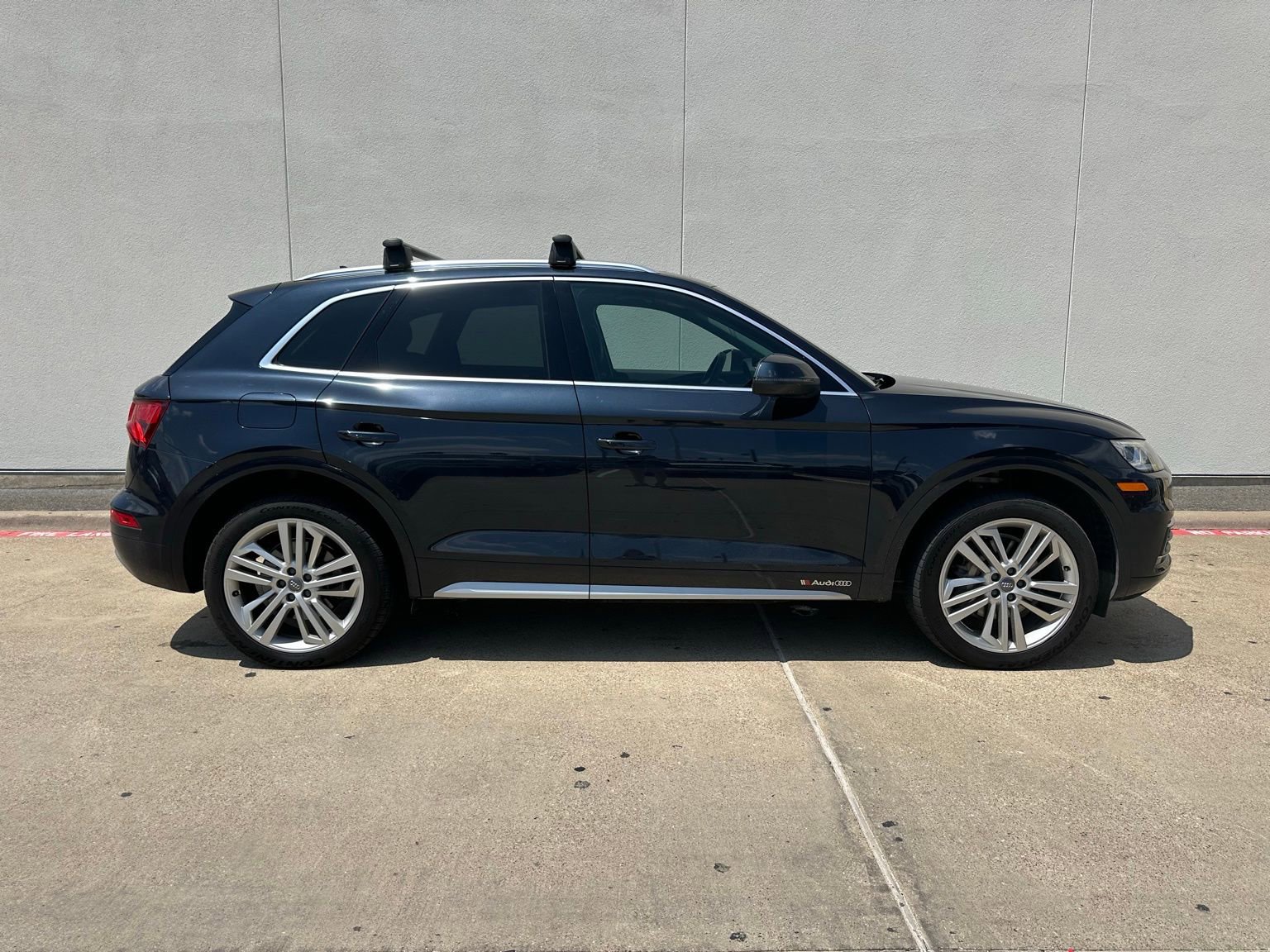 Used 2018 Audi Q5 2.0T Premium Plus w/ Premium Plus Package AWD/4WD image 8
