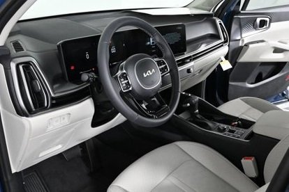 New 2025 Kia Sorento EX w/ Panoramic Sunroof Package image 17