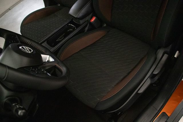 Used 2022 Nissan Kicks SR image 25