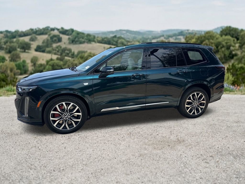 Used 2025 Cadillac XT6 Sport w/ Technology Package AWD/4WD image 4