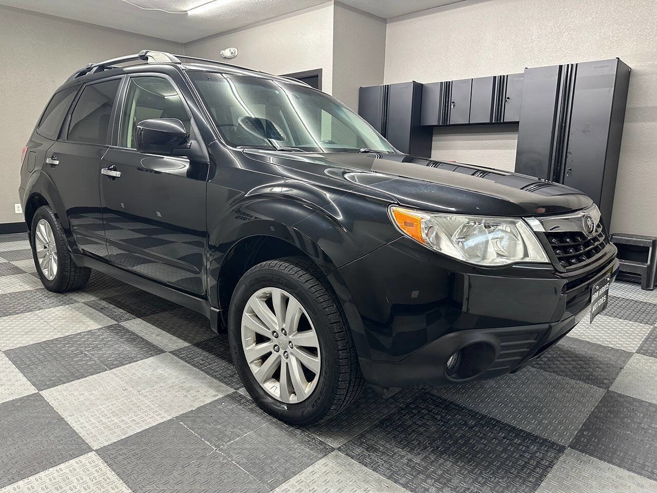 Used 2013 Subaru Forester 2.5X Limited w/ Rugged Pkg 1 image 4