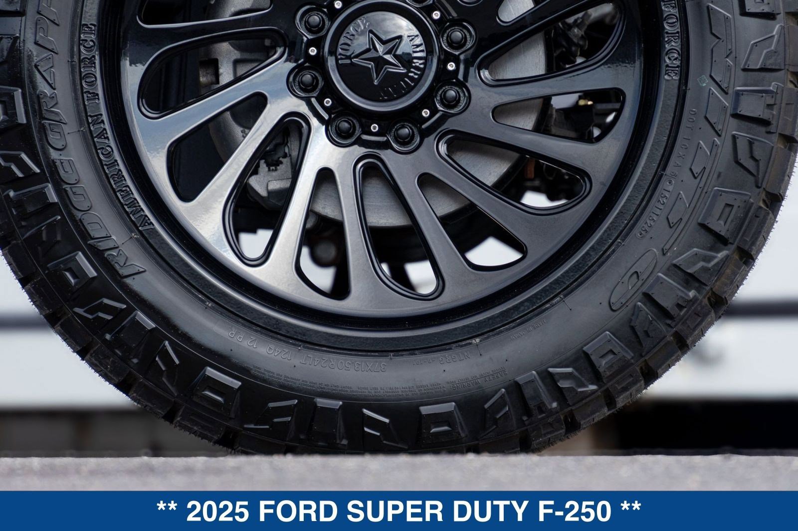 New 2025 Ford F250 Lariat w/ Lariat Ultimate Package image 12