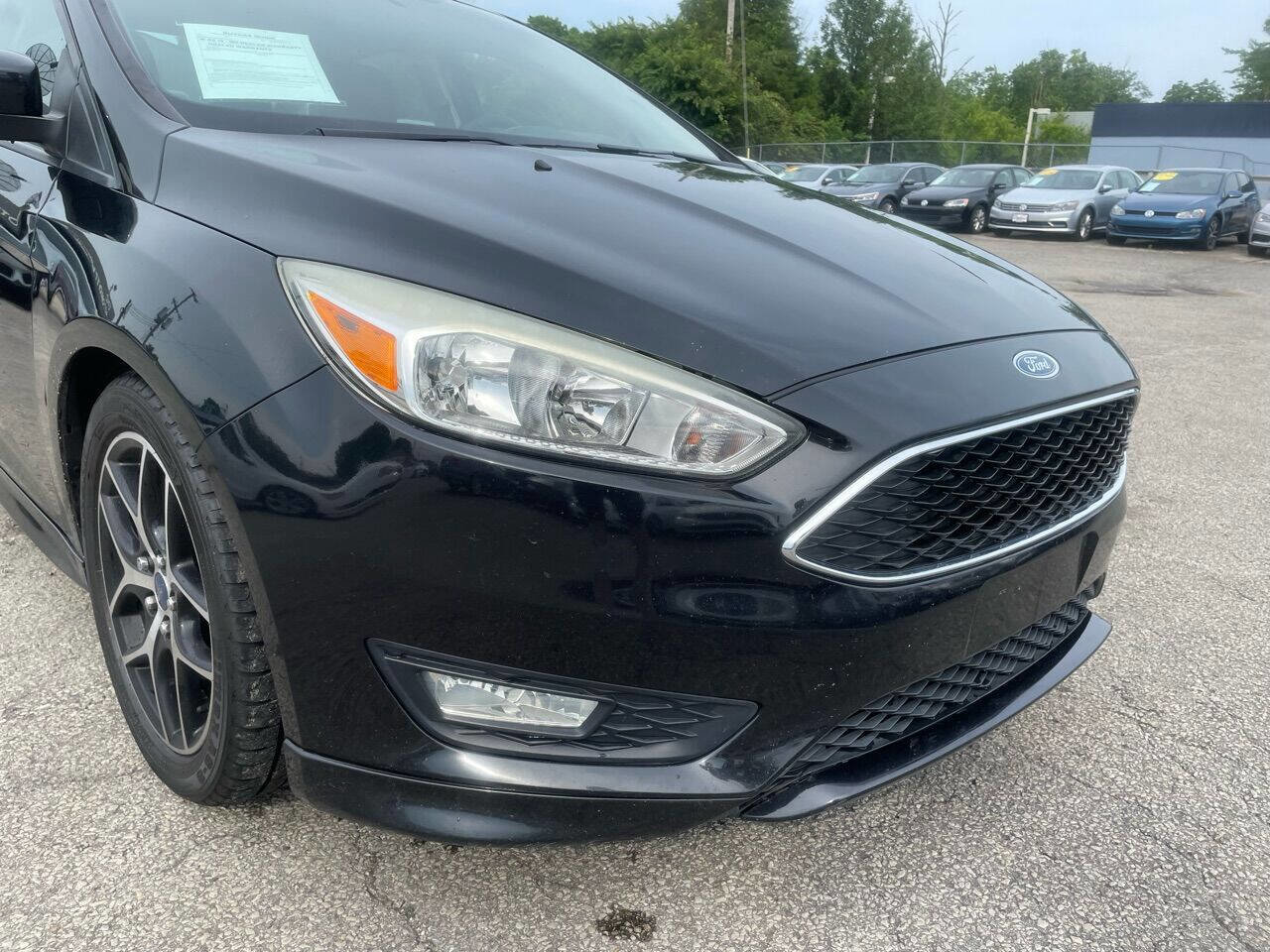 Used 2015 Ford Focus SE w/ SE Sport Package image 11