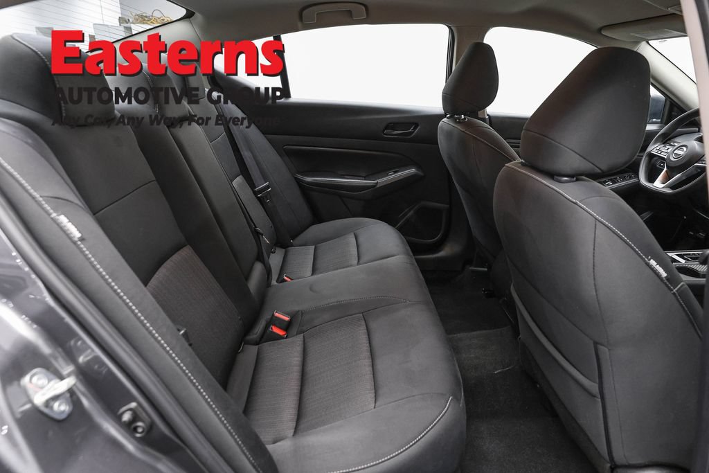 Used 2025 Nissan Altima 2.5 SV FWD image 24