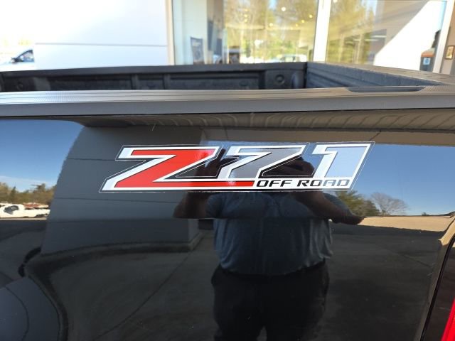 Used 2019 Chevrolet Colorado Z71 image 48