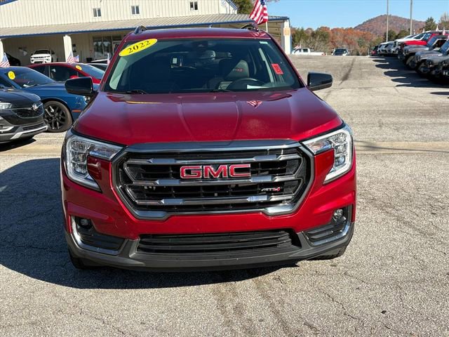 Used 2022 GMC Terrain AT4 w/ Infotainment Package II image 2