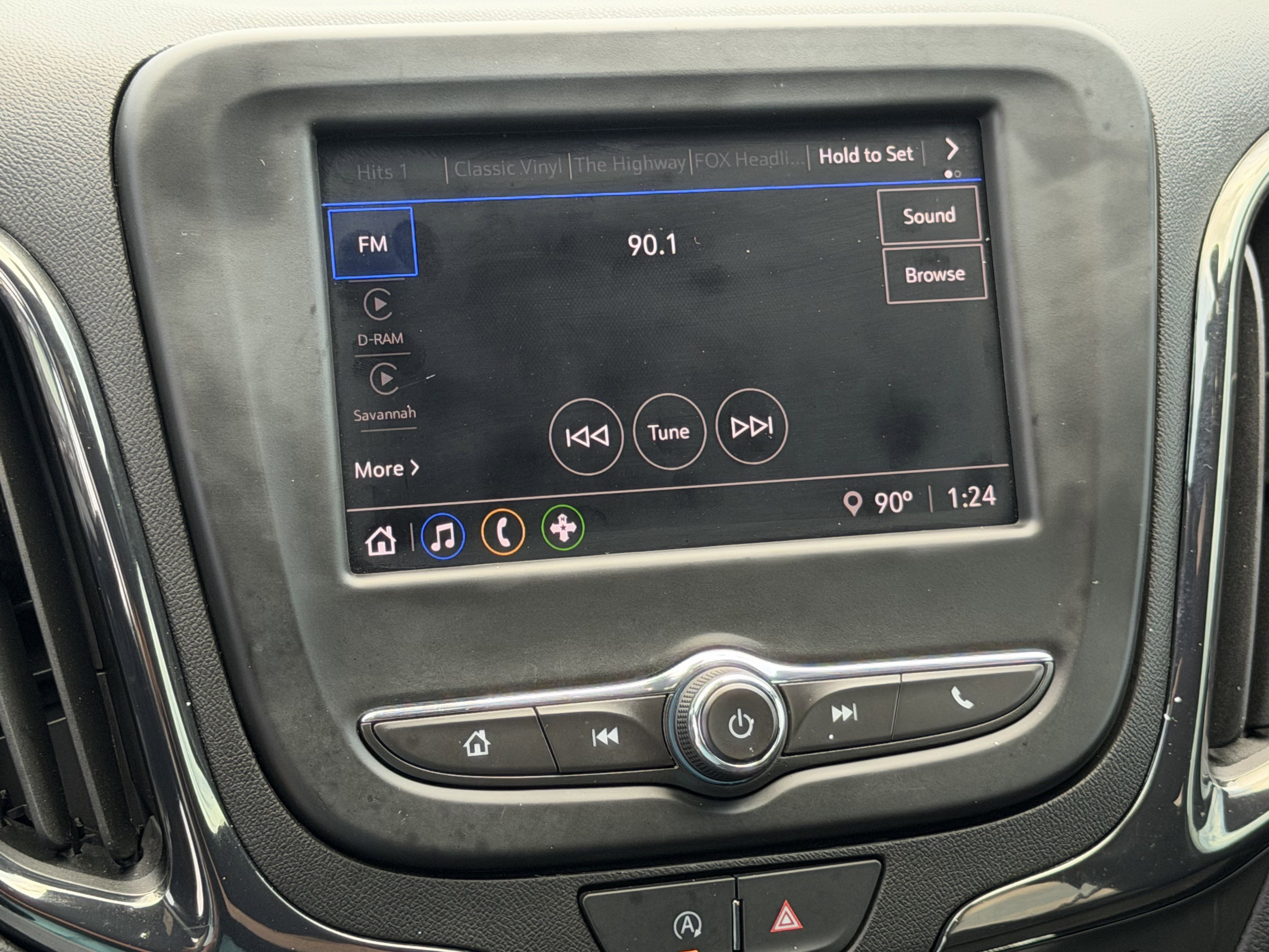 Used 2023 Chevrolet Equinox RS w/ LPO, Floor Liner Package FWD image 13