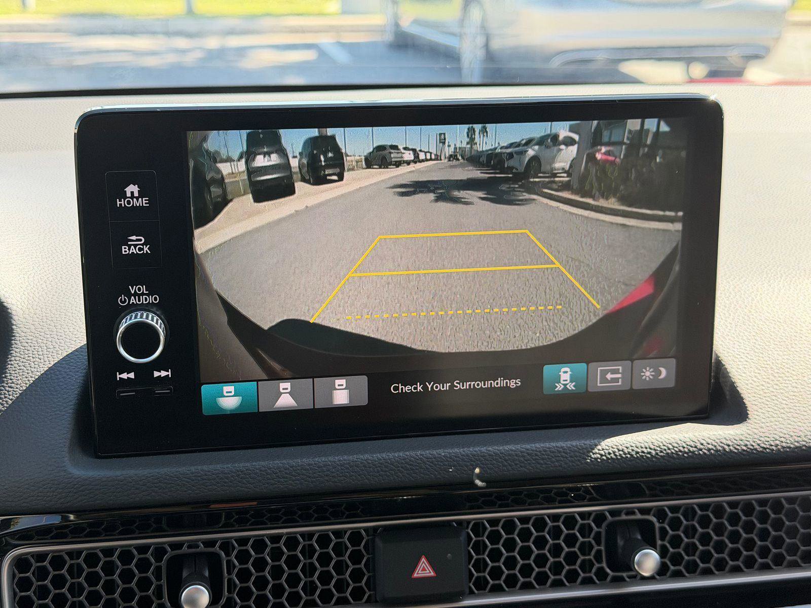 Used 2024 Honda Civic Touring image 2