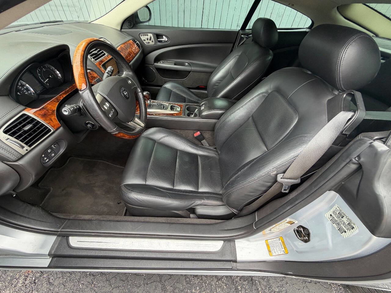 Used 2007 Jaguar XK Coupe RWD image 6