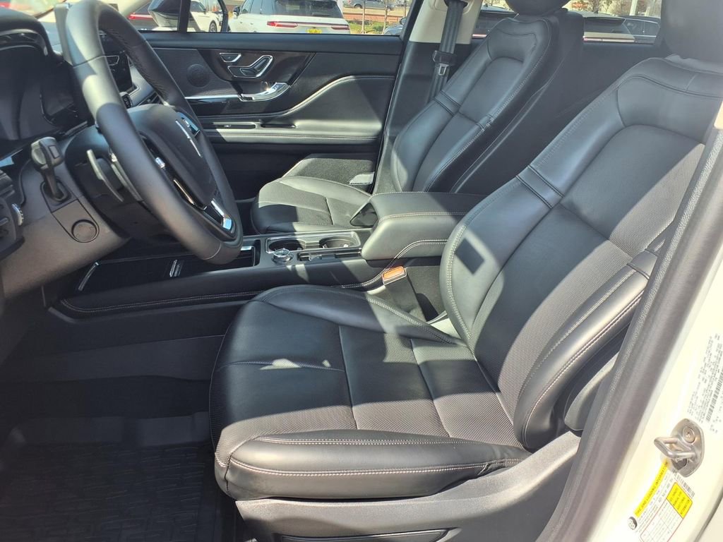 Used 2024 Lincoln Corsair FWD w/ Equipment Group 101A image 24