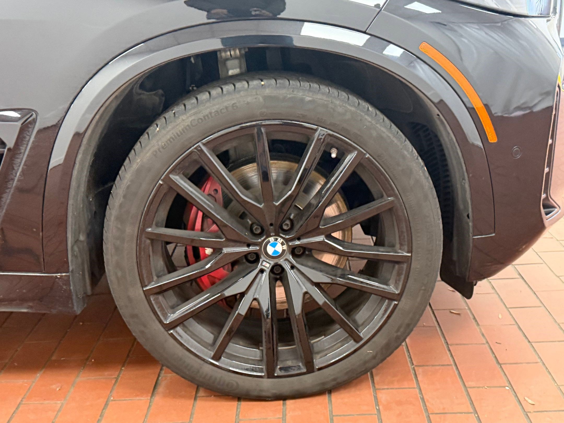 Certified 2024 BMW X5 xDrive40i w/ M Sport Package image 10