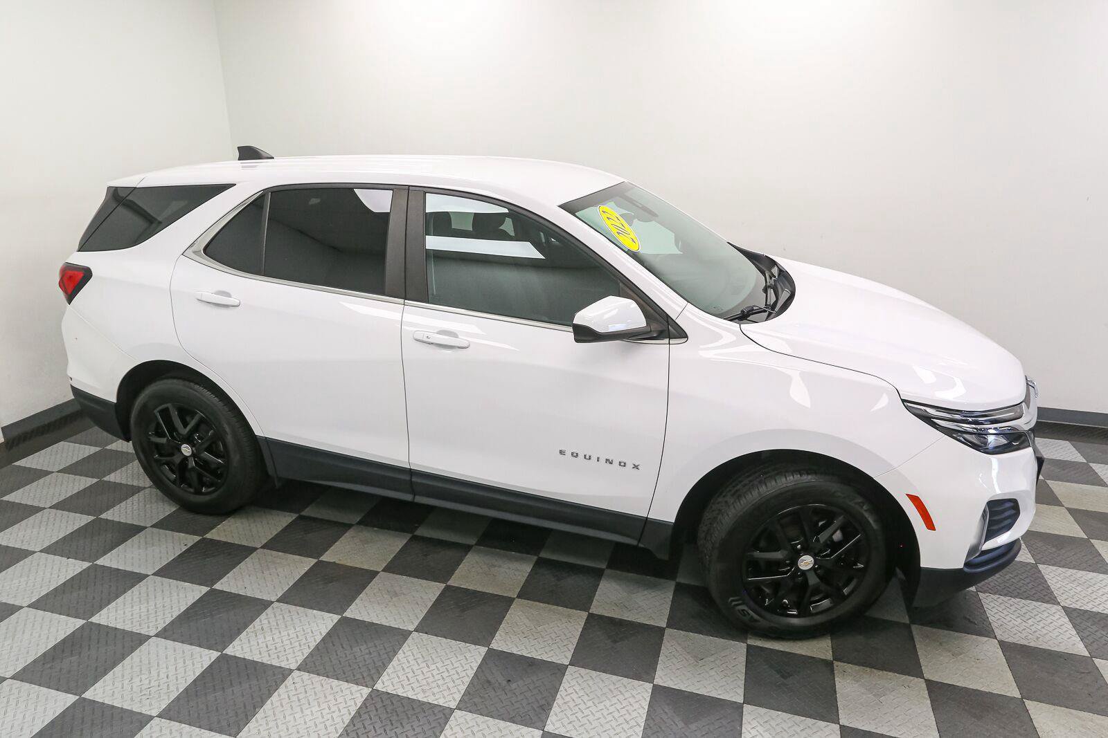 Used 2022 Chevrolet Equinox LT AWD/4WD image 5