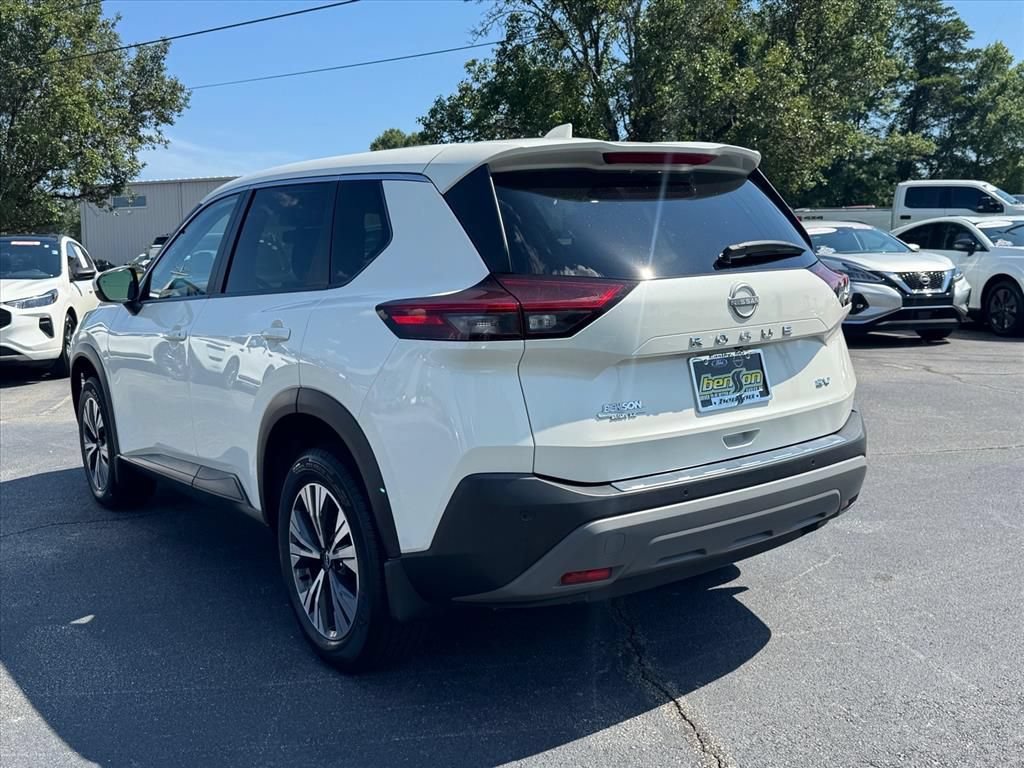 Certified 2023 Nissan Rogue SV FWD image 5