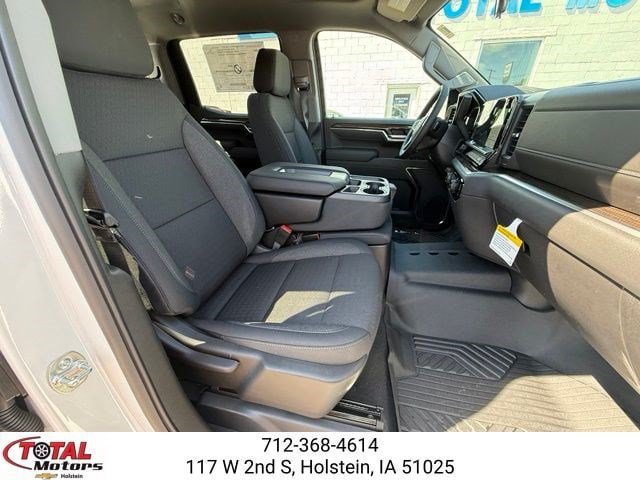 New 2026 Chevrolet Silverado 1500 LT w/ Z71 Off-Road Package AWD/4WD image 14