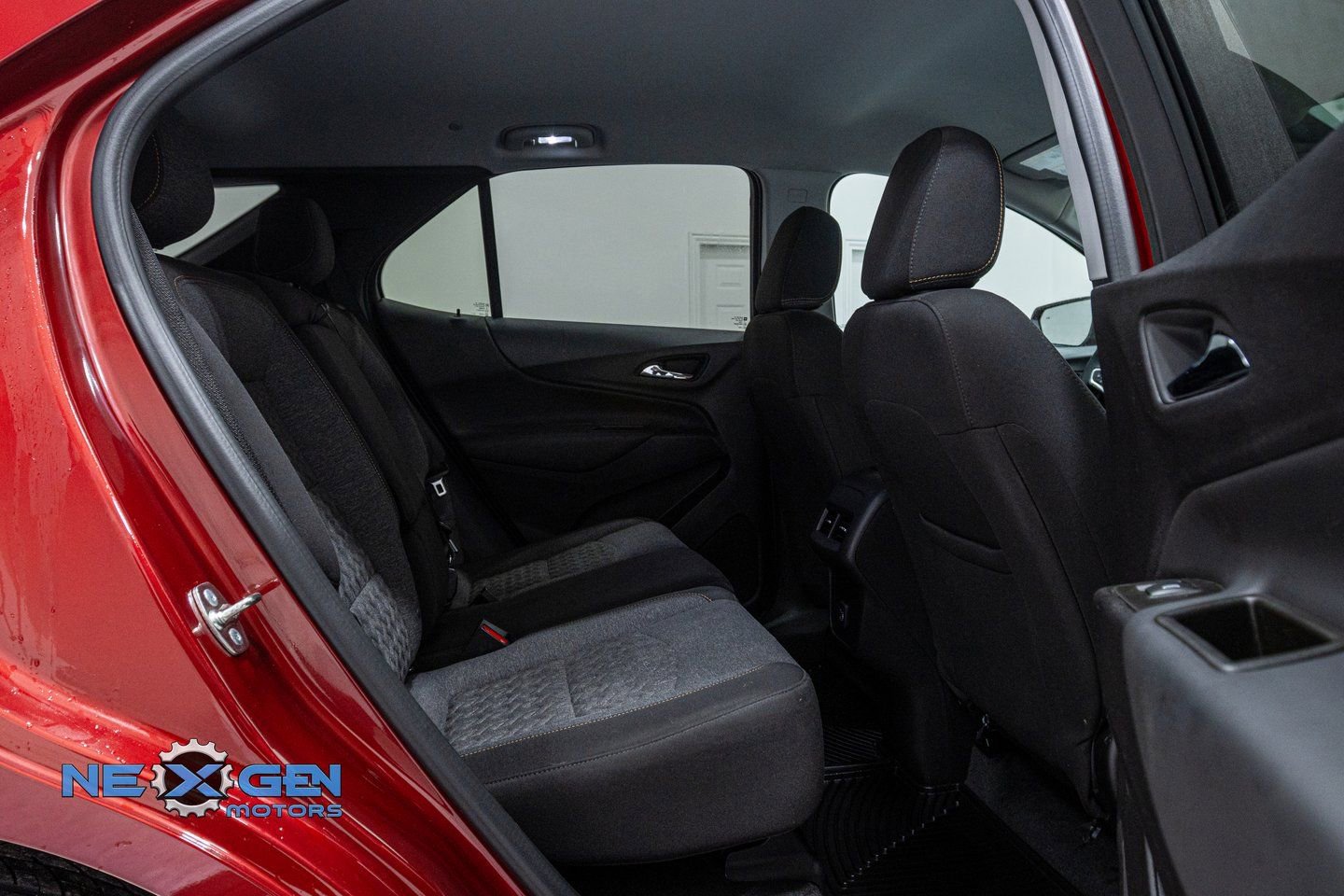 Used 2024 Chevrolet Equinox LT image 31