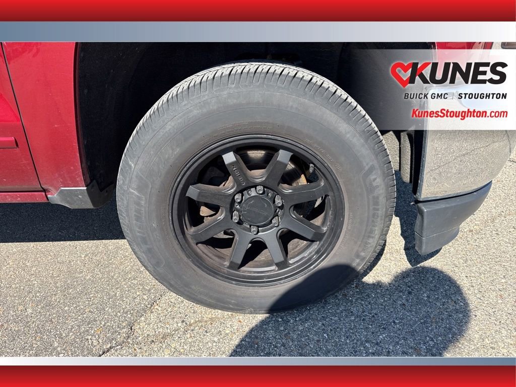 Used 2018 Chevrolet Silverado 1500 LT w/ All Star Edition AWD/4WD image 14