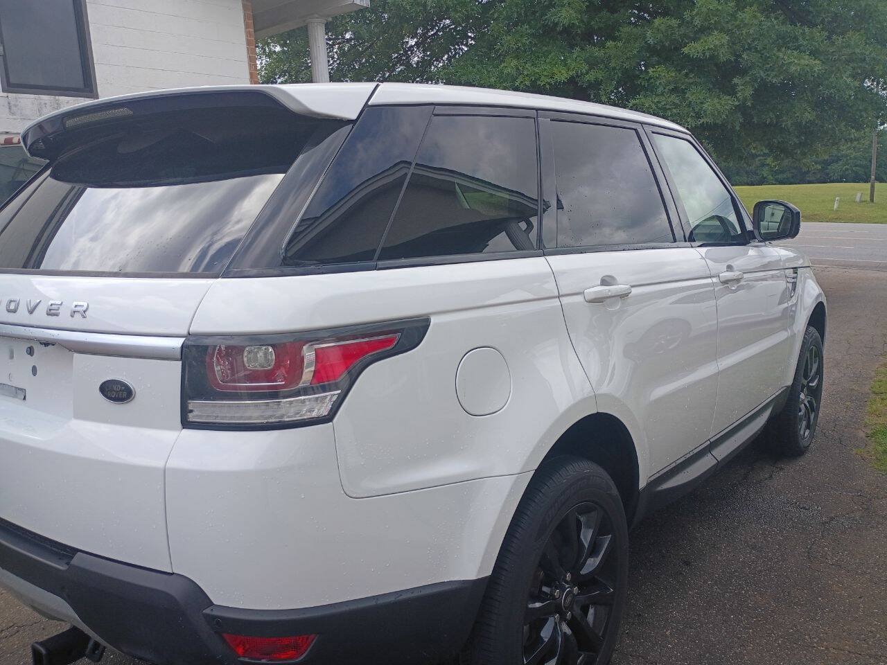 Used 2014 Land Rover Range Rover Sport HSE AWD/4WD image 6