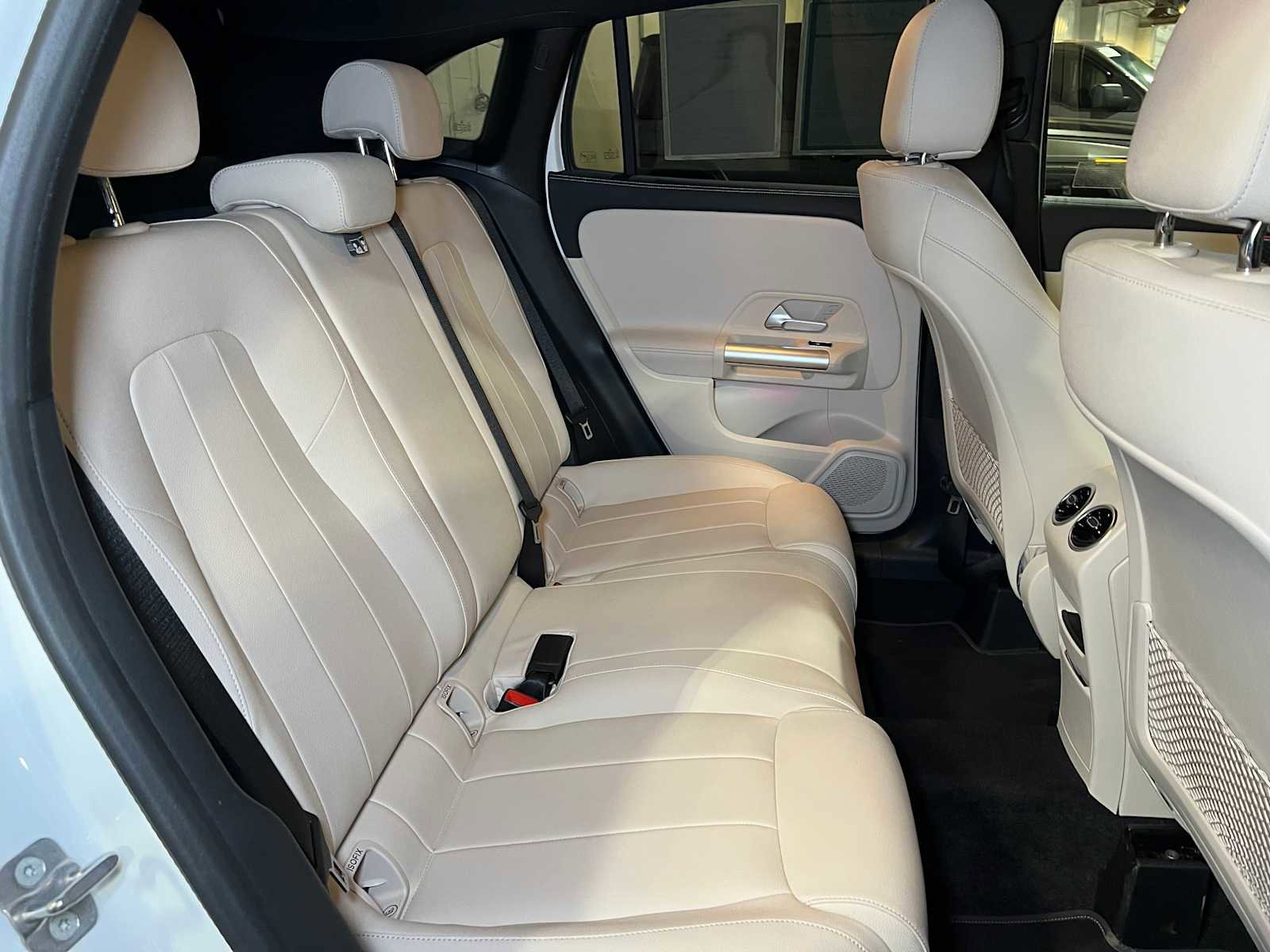 Certified 2025 Mercedes-Benz GLA 250 4MATIC image 12