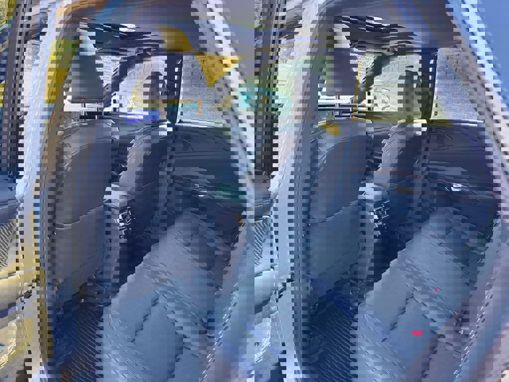 Certified 2024 Lexus RX 350 w/ Convenience Package image 28