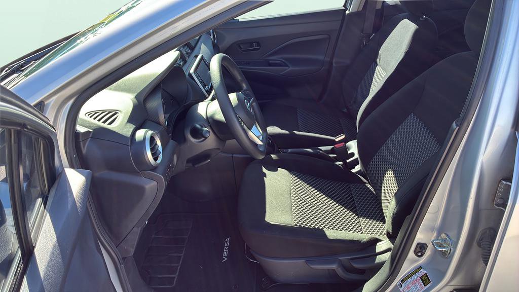 Used 2021 Nissan Versa S image 12