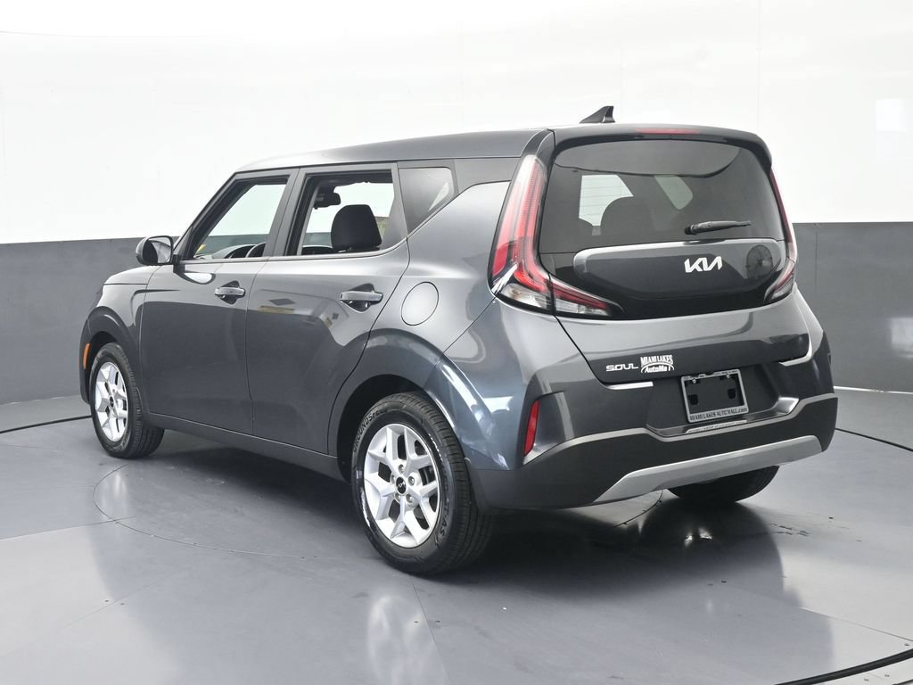 Used 2024 Kia Soul S FWD image 4