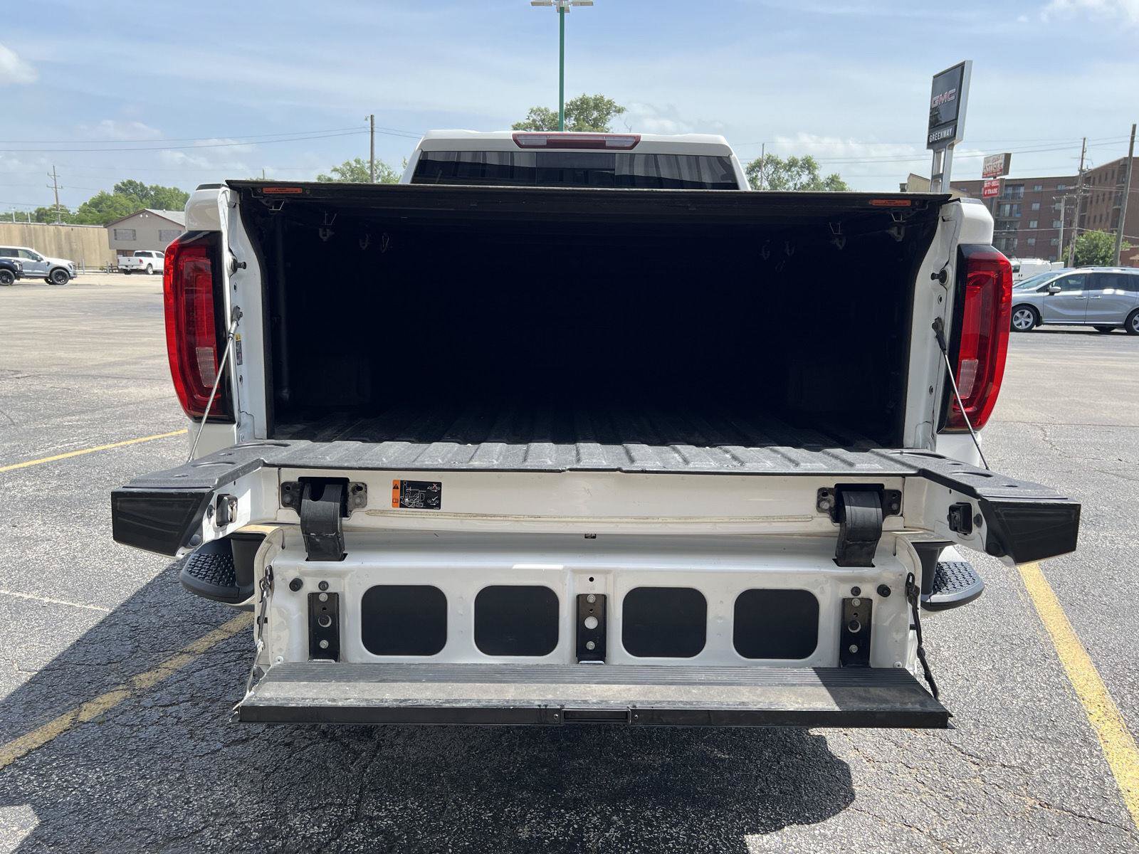Used 2020 GMC Sierra 1500 SLT w/ SLT Convenience Package AWD/4WD image 58
