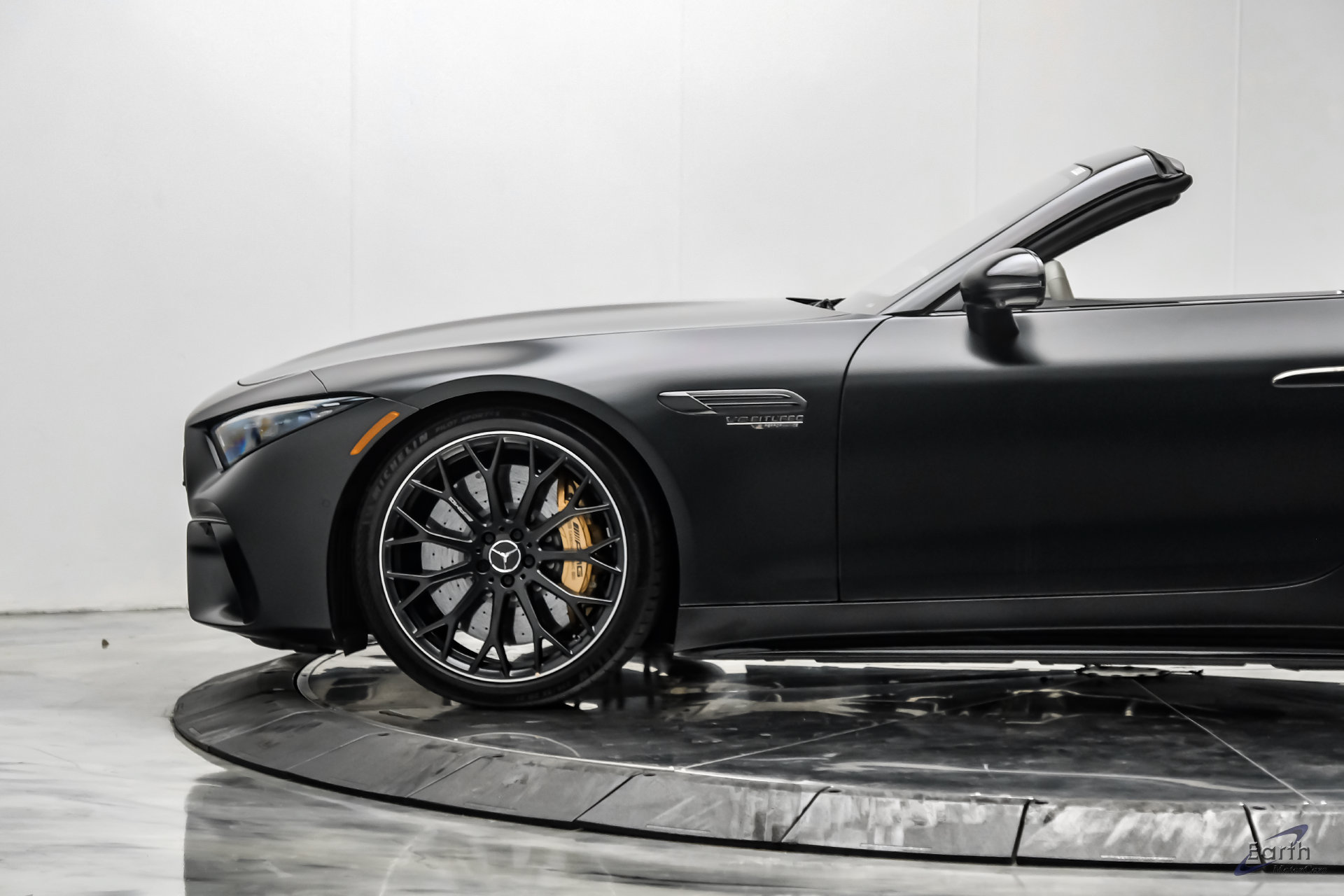 Used 2026 Mercedes-Benz SL 63 AMG S e Performance 4MATIC image 11