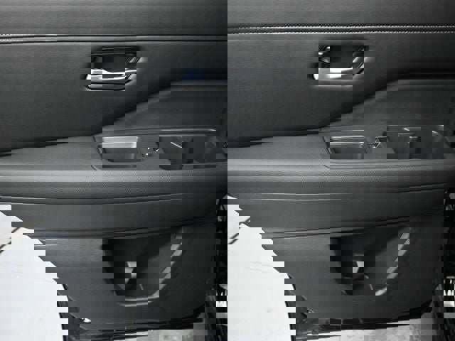 New 2026 Nissan Pathfinder SL image 23